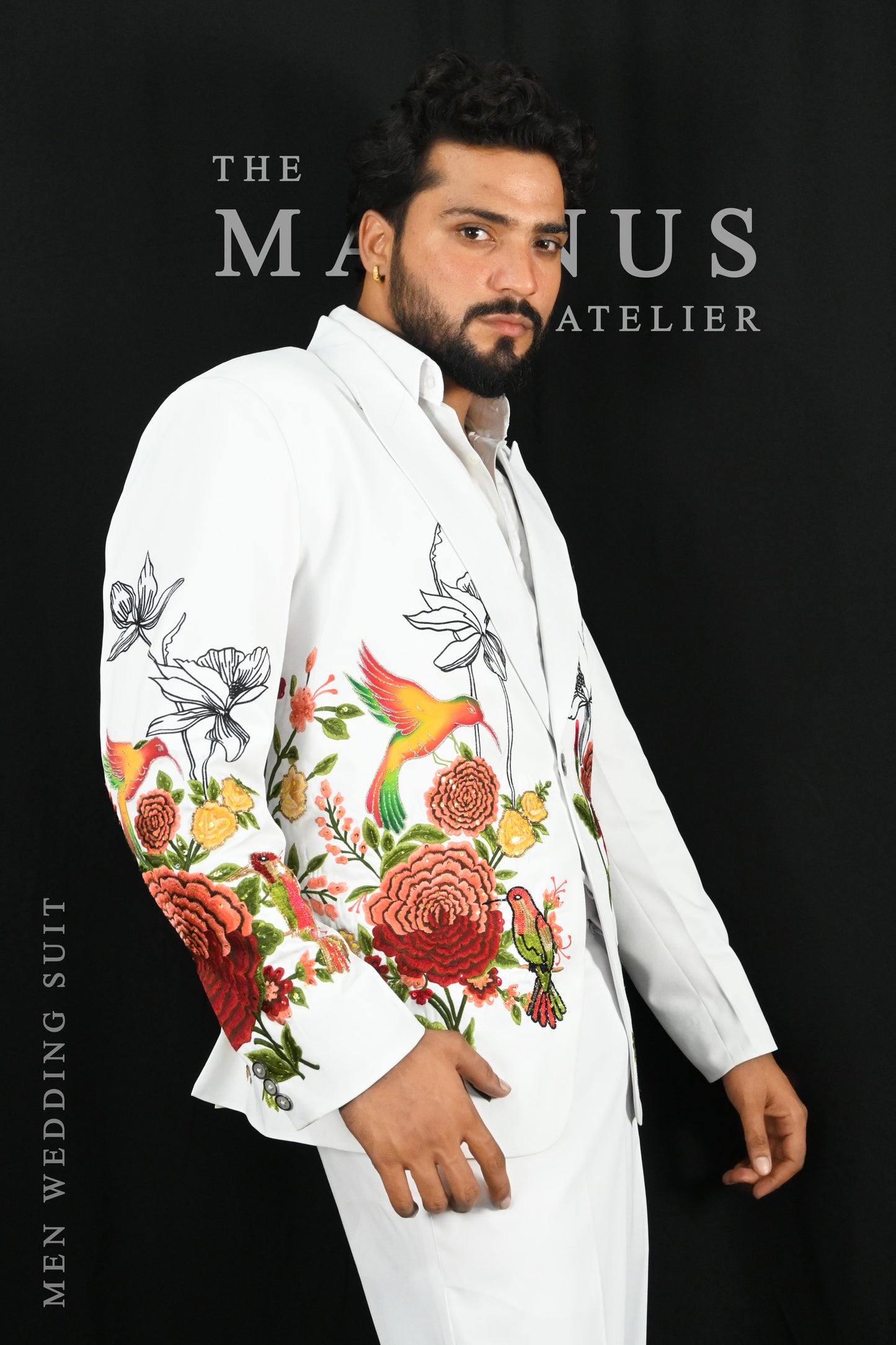 Embroidered White Men's Blazer Suit – Elegance for Weddings